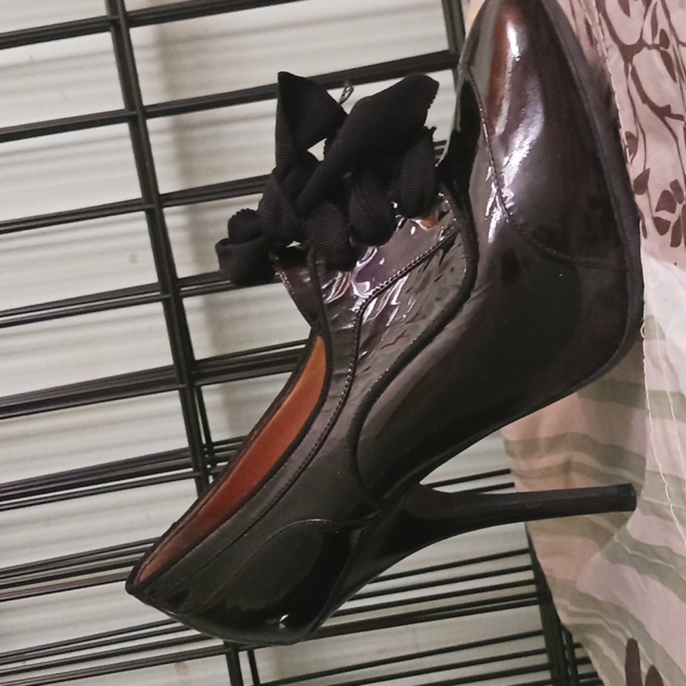 Lanvin ribbon lace shoe